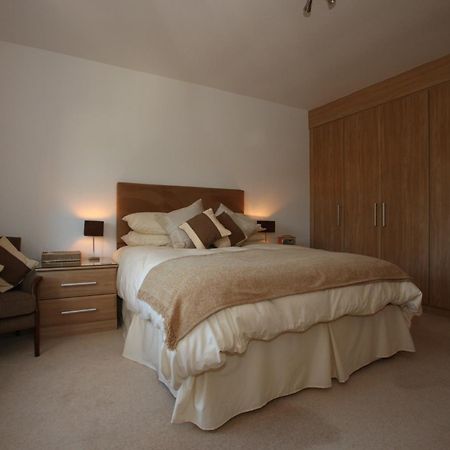 2 The Rocklands Bed & Breakfast Birkenhead Exterior foto